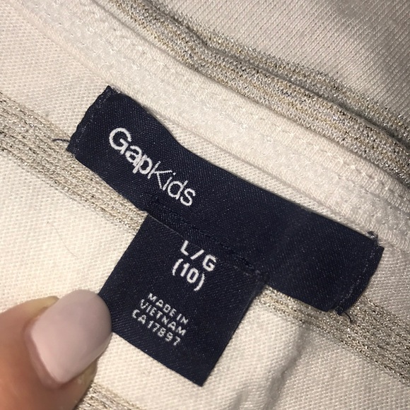 Pocketed t-shirt with silver stripes - Picture 2 of 2